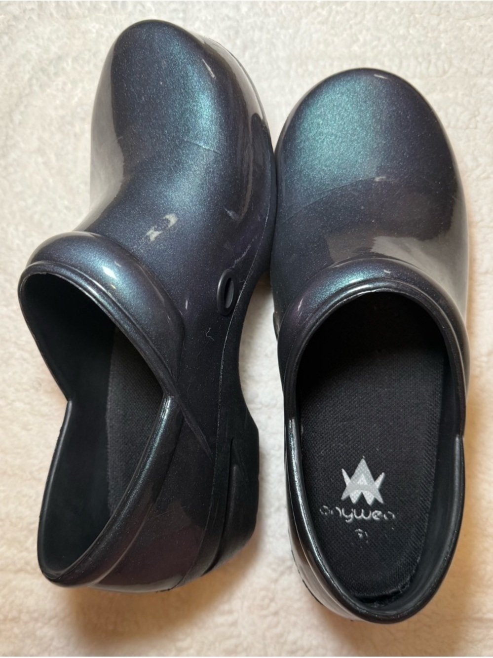 AnyWear Women's Shimmery Navy/Black/Purple Slip-On Clogs